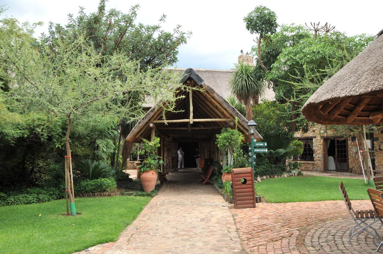 The Farm Inn Pretoria-Noord Buitenkant foto