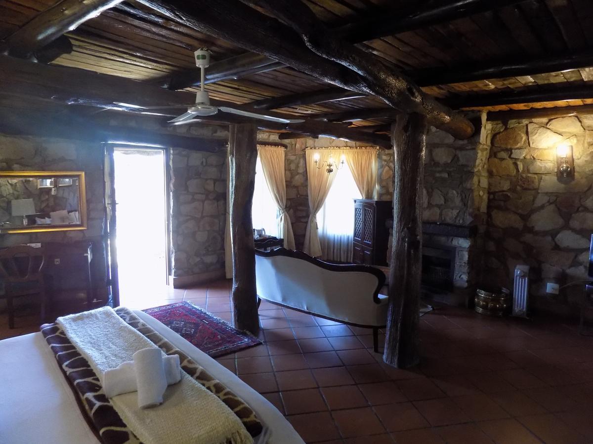 The Farm Inn Pretoria-Noord Buitenkant foto