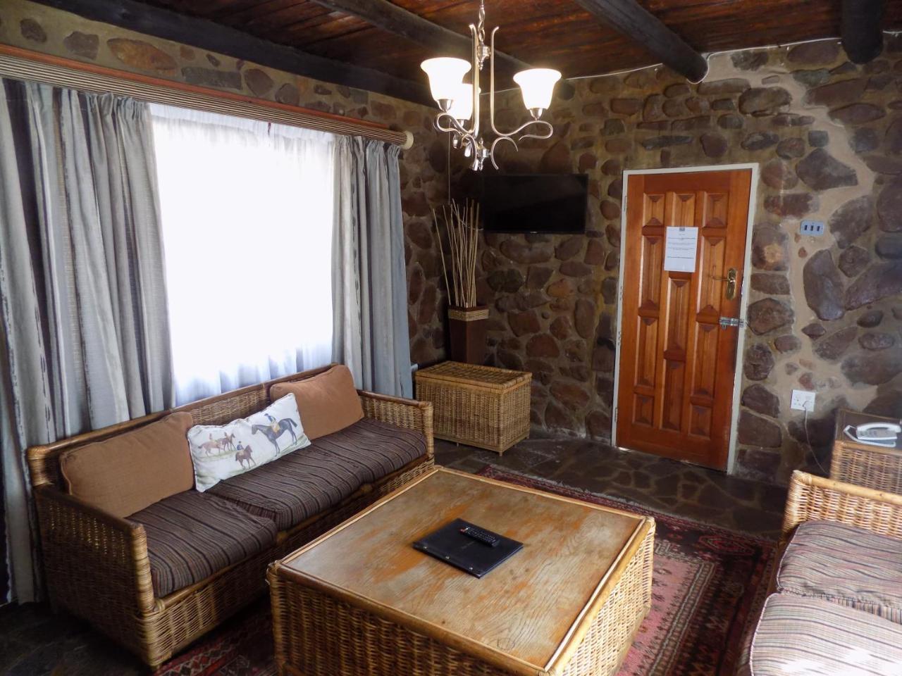 The Farm Inn Pretoria-Noord Buitenkant foto