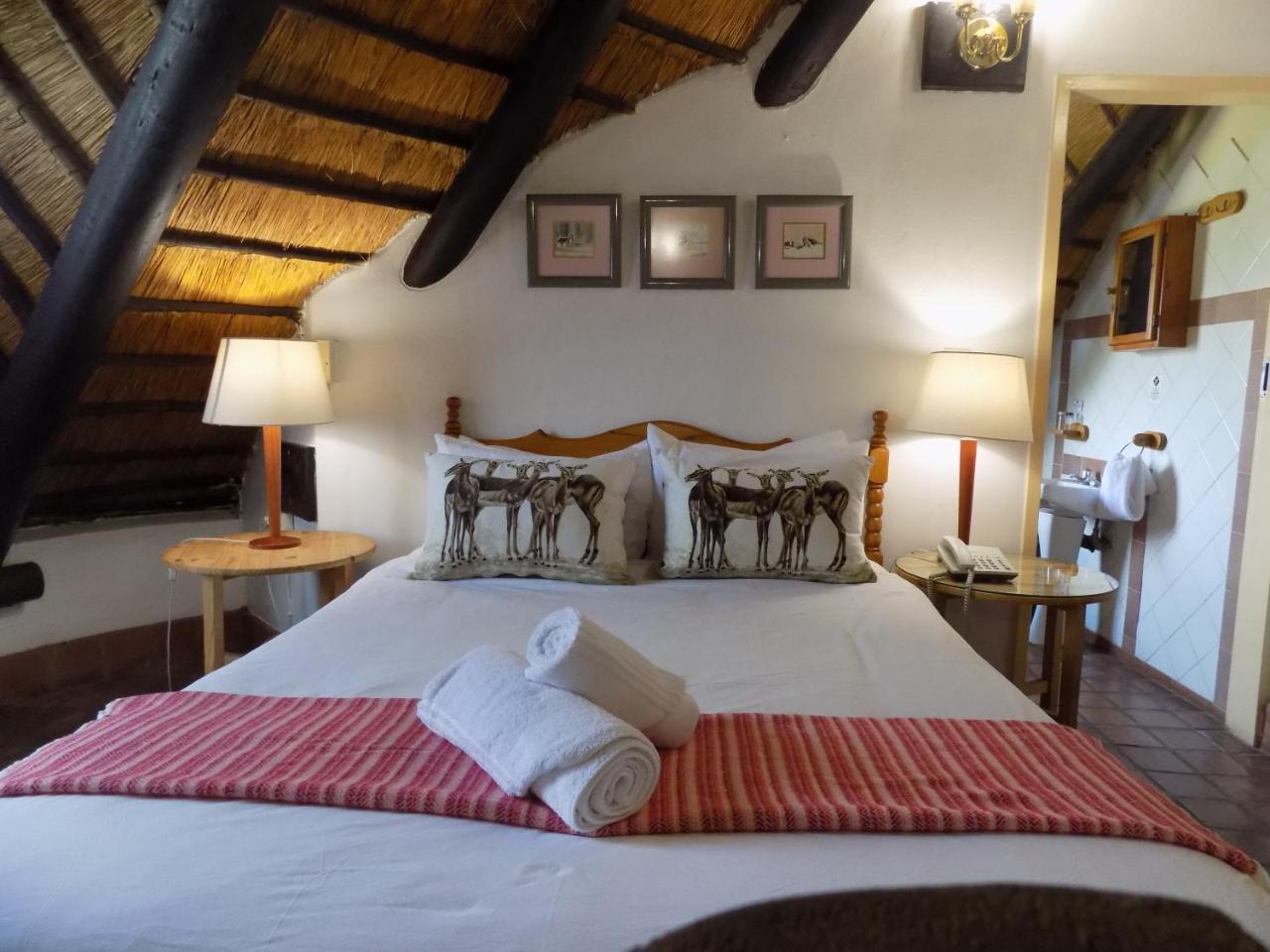 The Farm Inn Pretoria-Noord Buitenkant foto